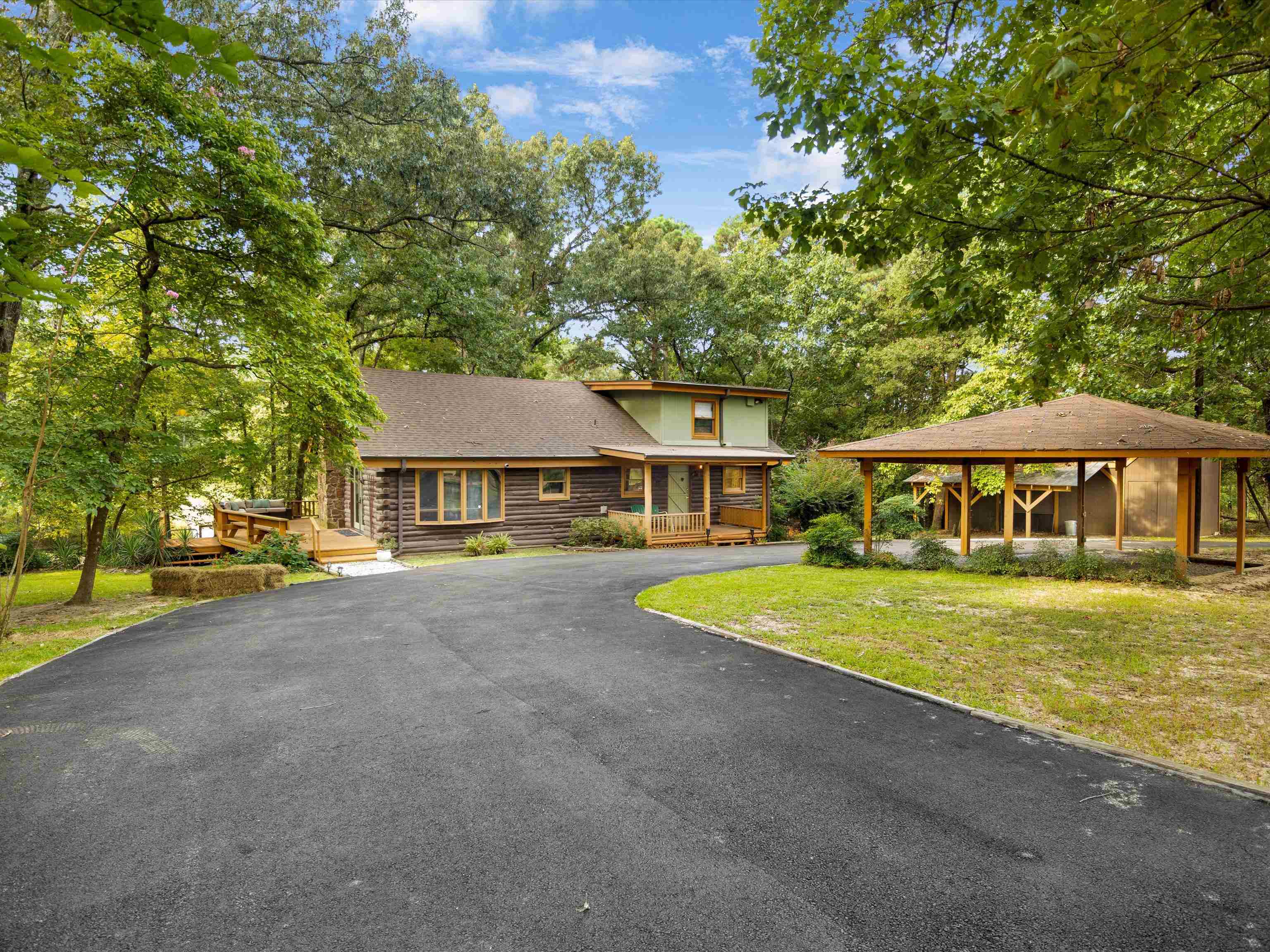 220 Dale Dr