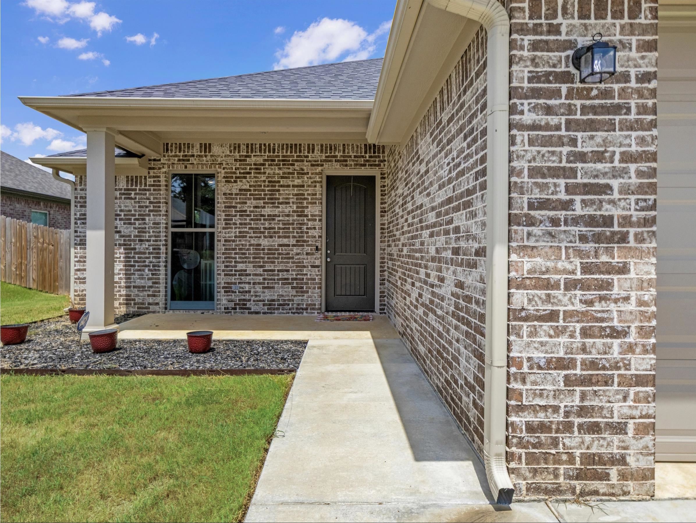 252 Oak Valley
