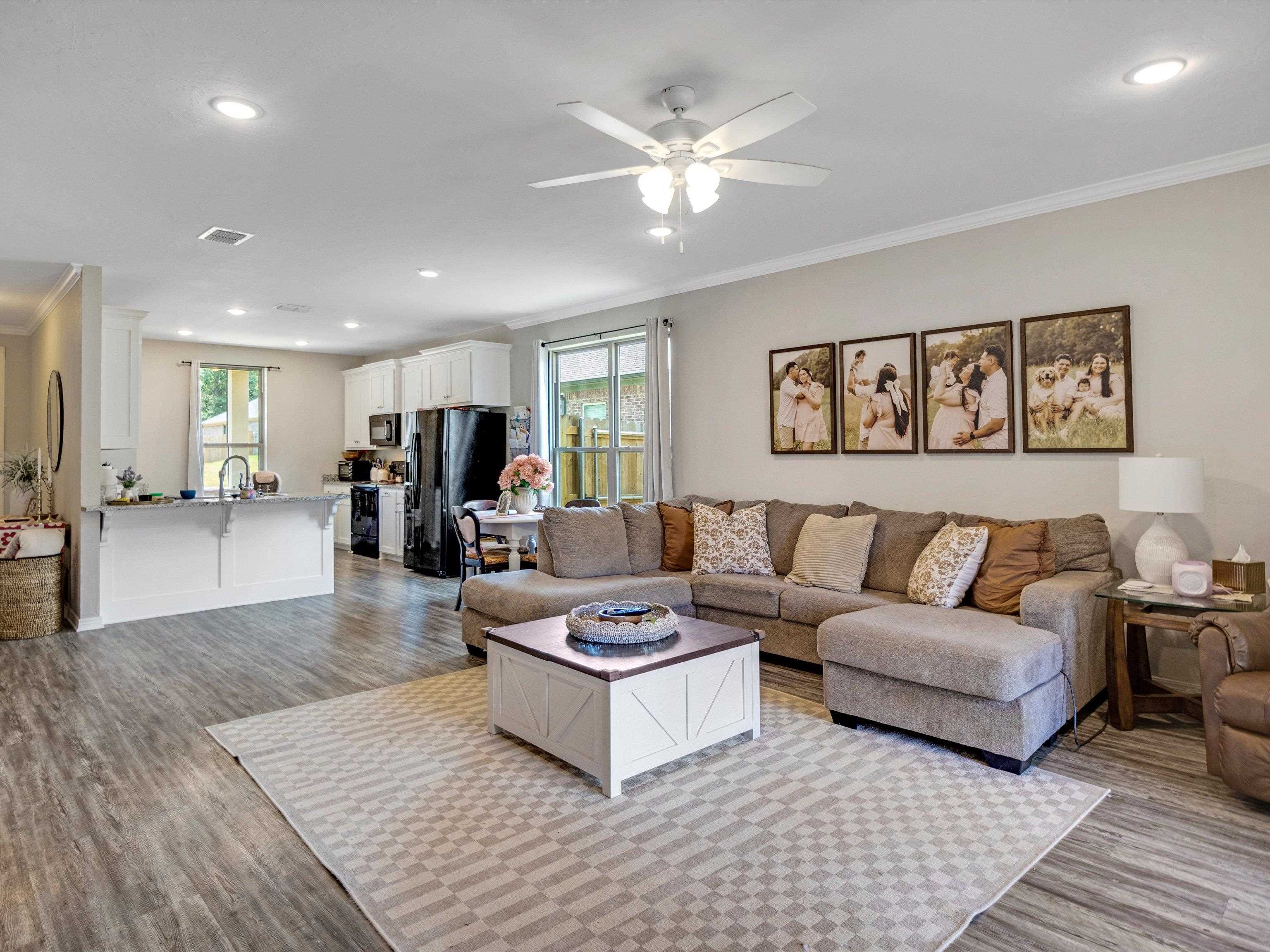 252 Oak Valley