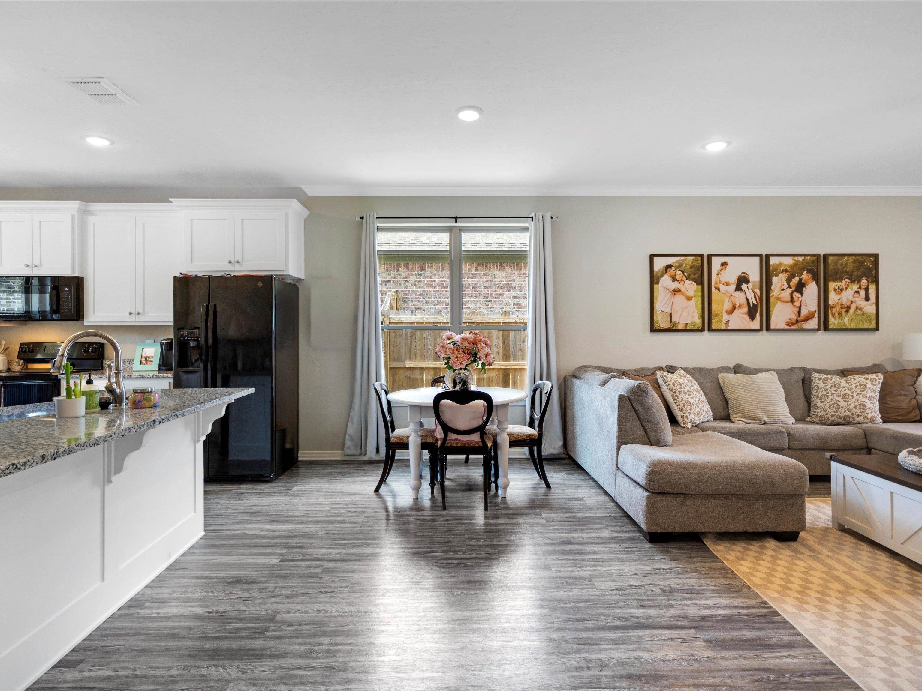 252 Oak Valley