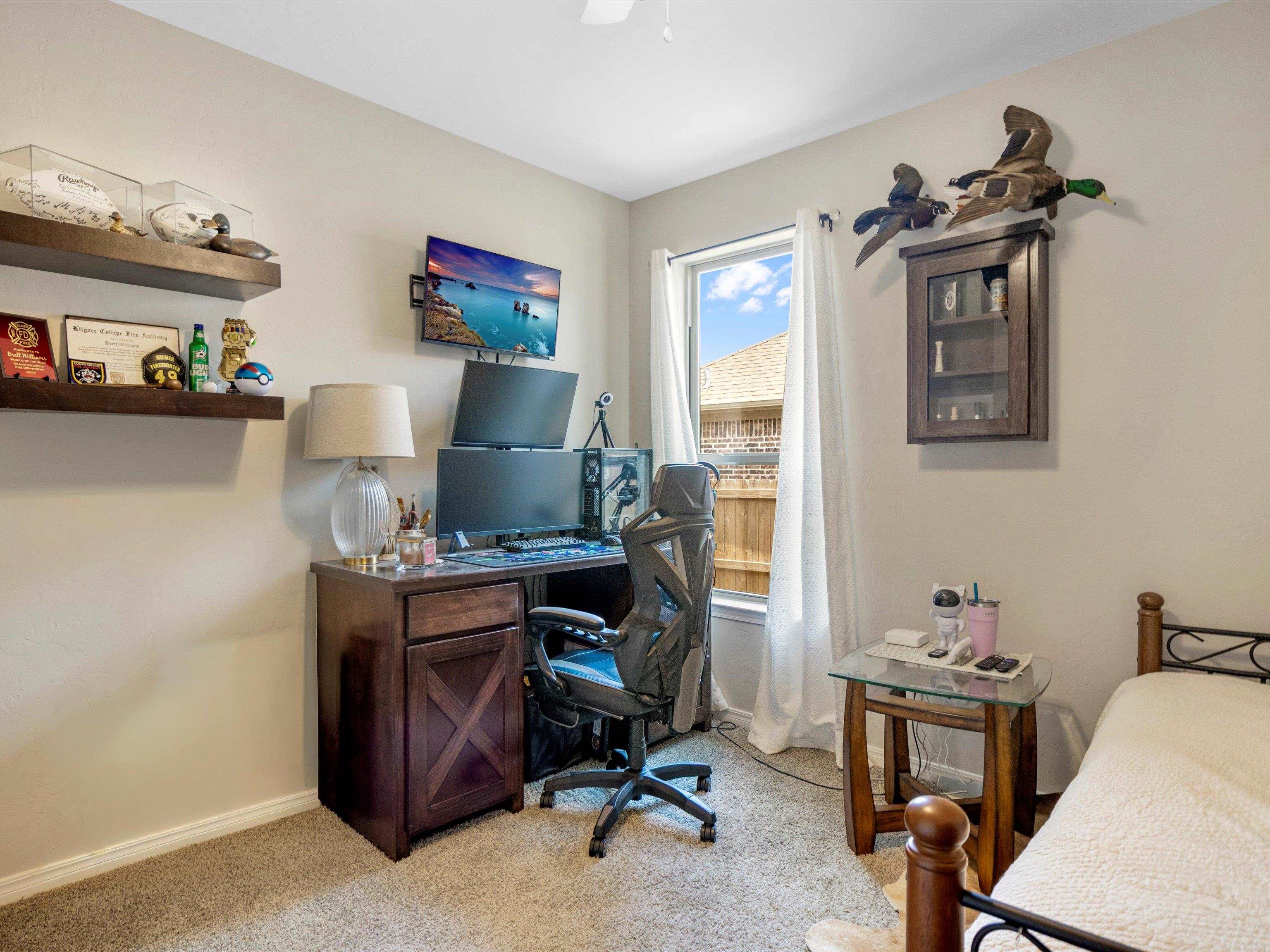 252 Oak Valley