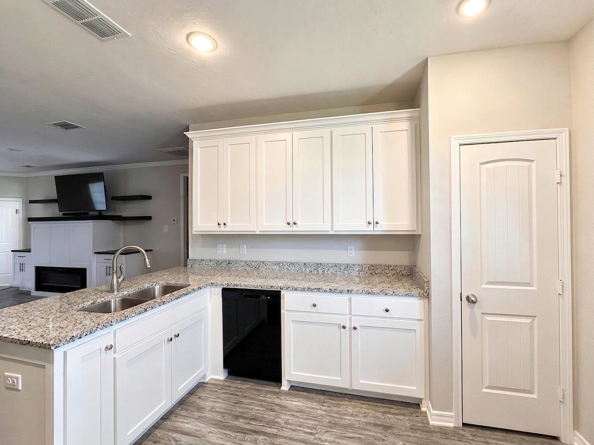 252 Oak Valley