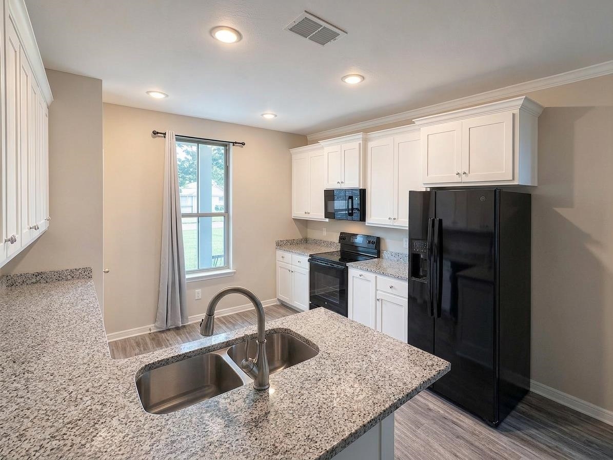 252 Oak Valley