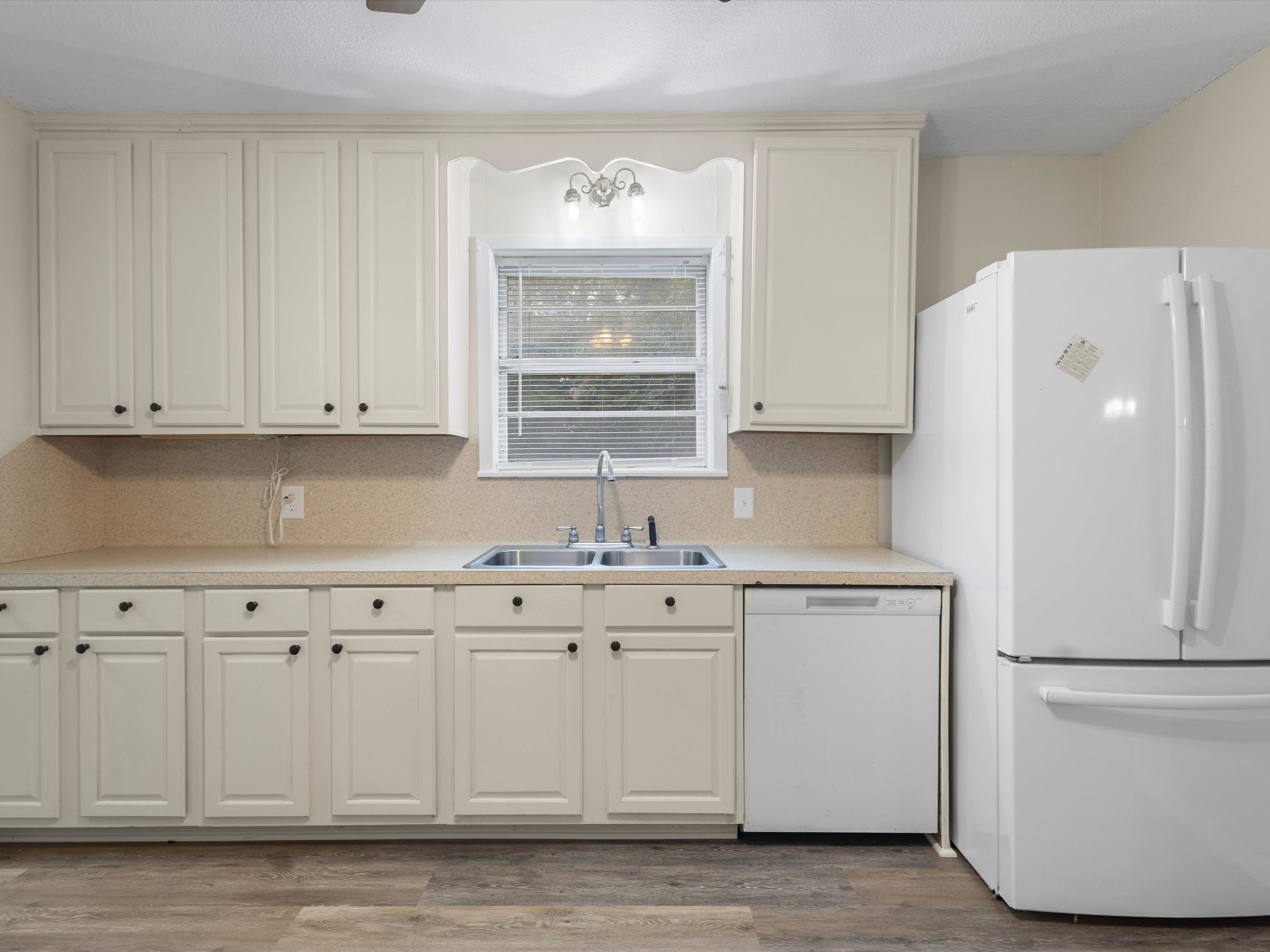 220 Private Road 3487