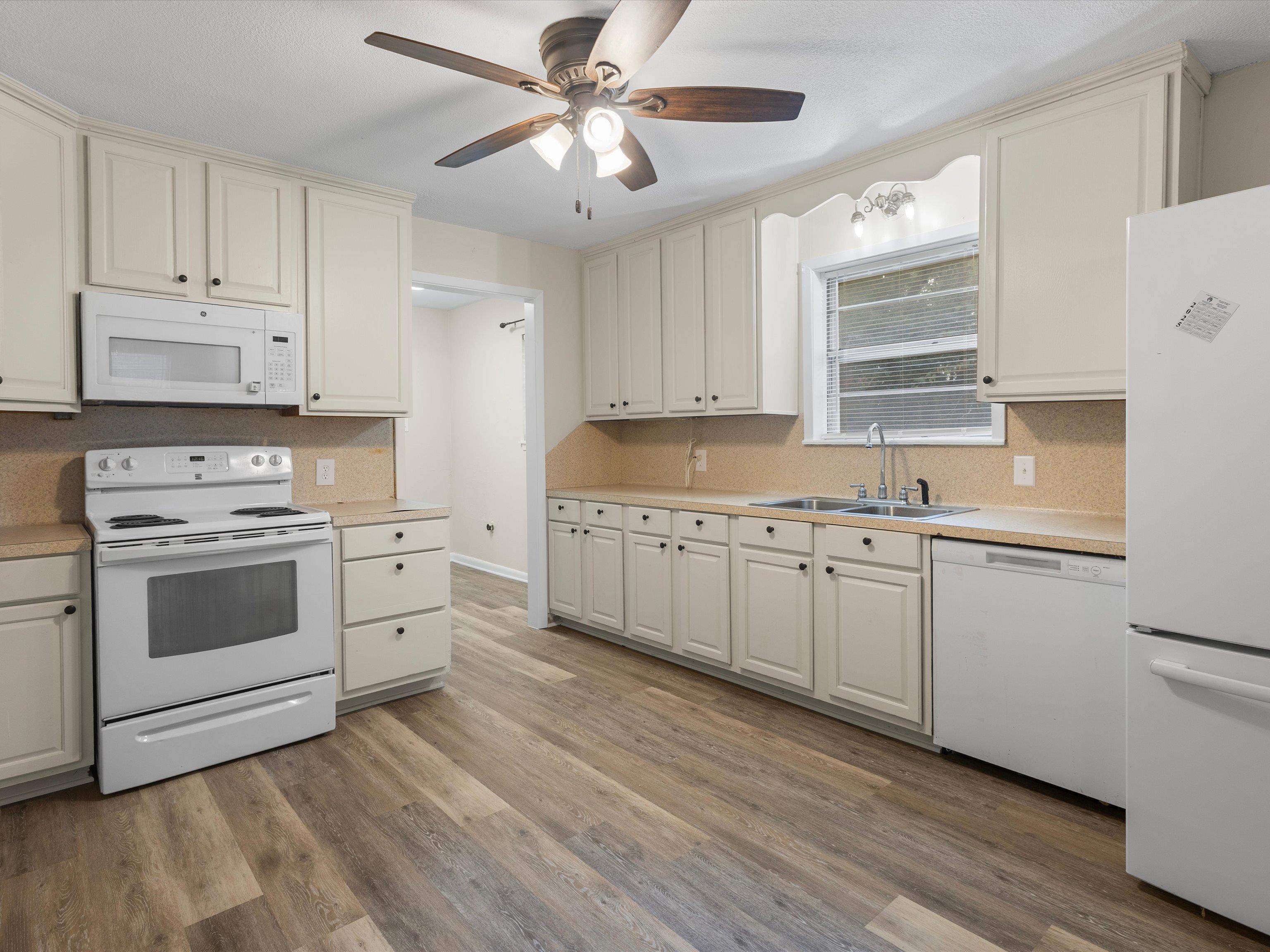 220 Private Road 3487