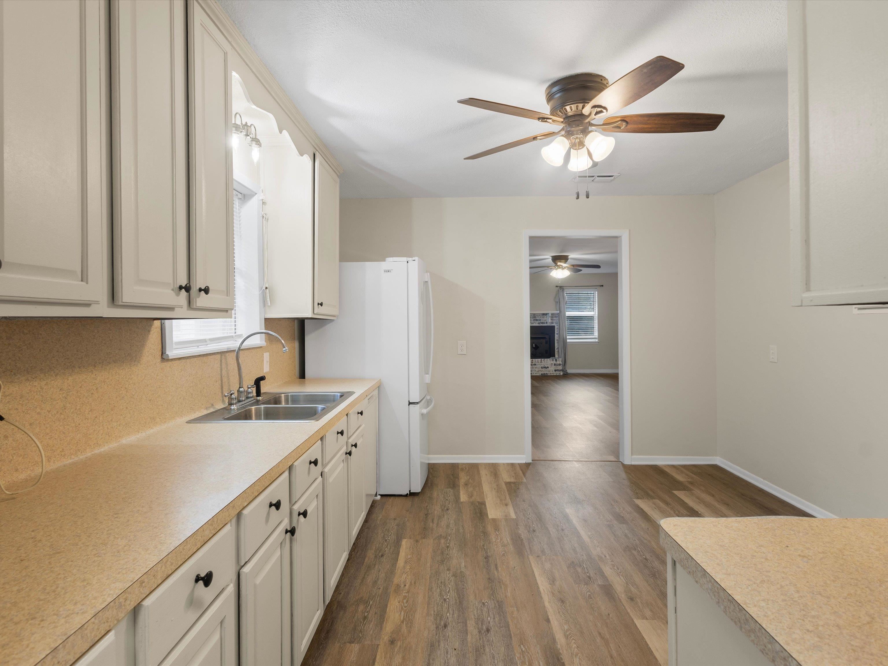 220 Private Road 3487