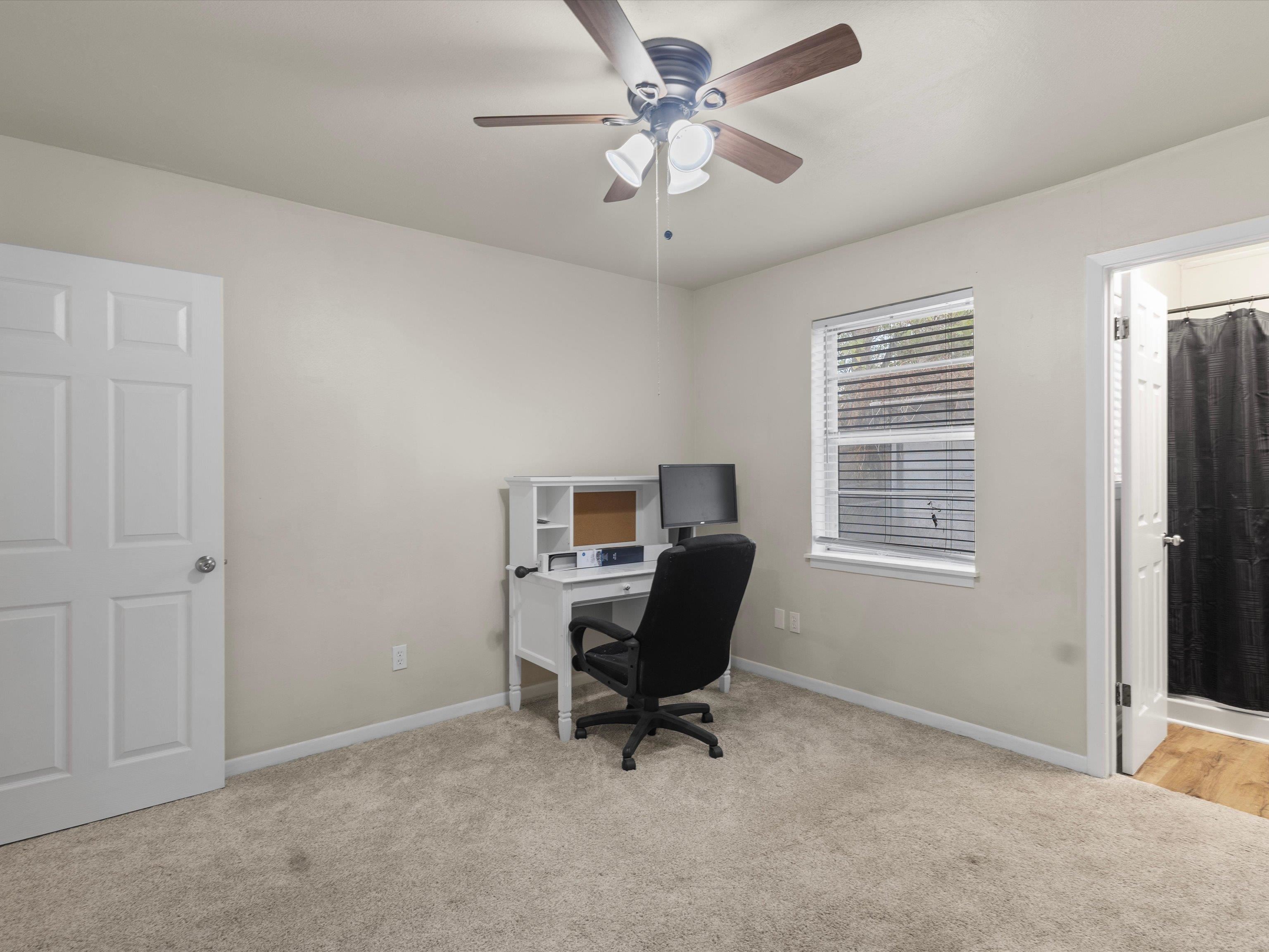 220 Private Road 3487
