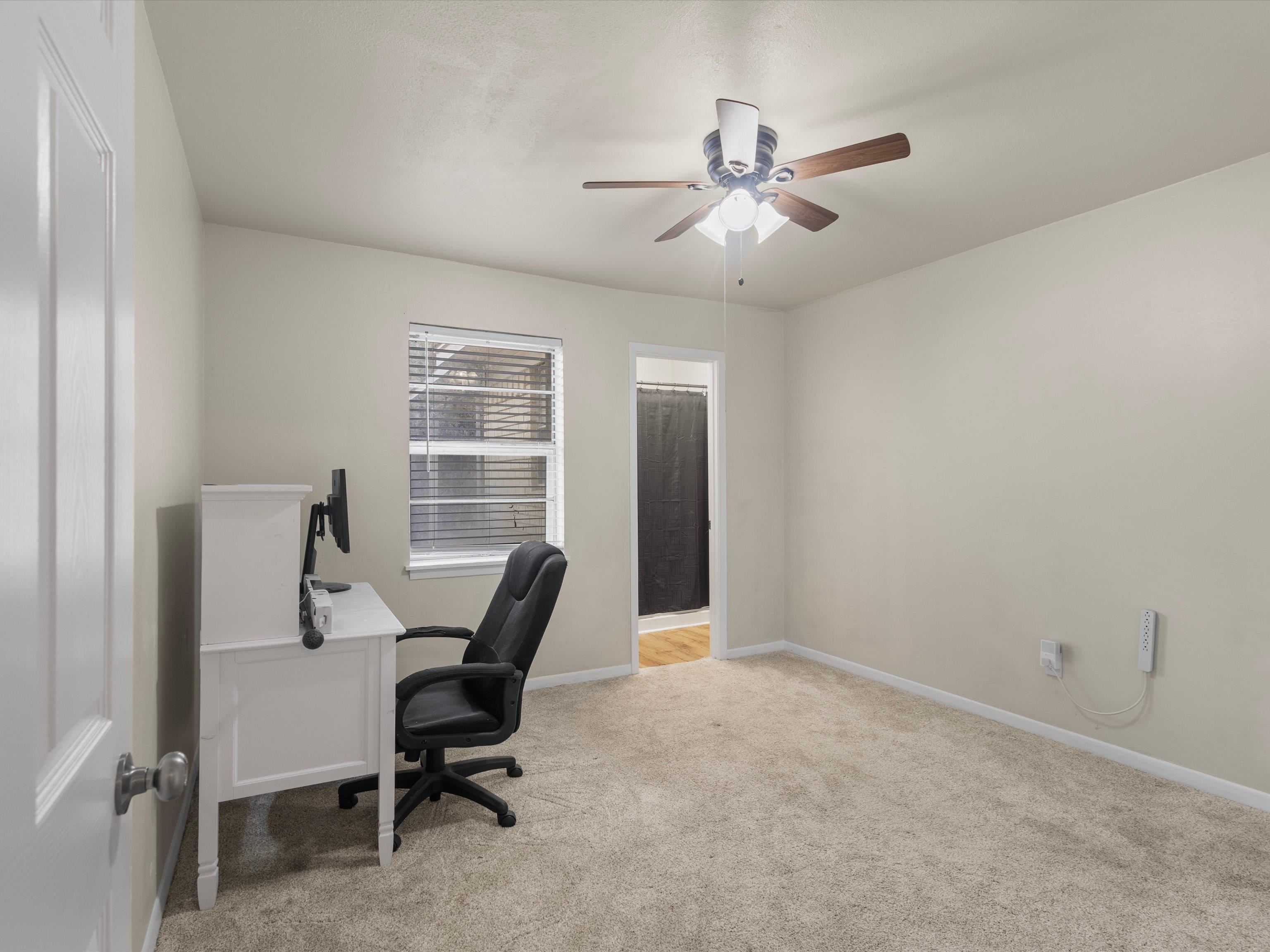 220 Private Road 3487