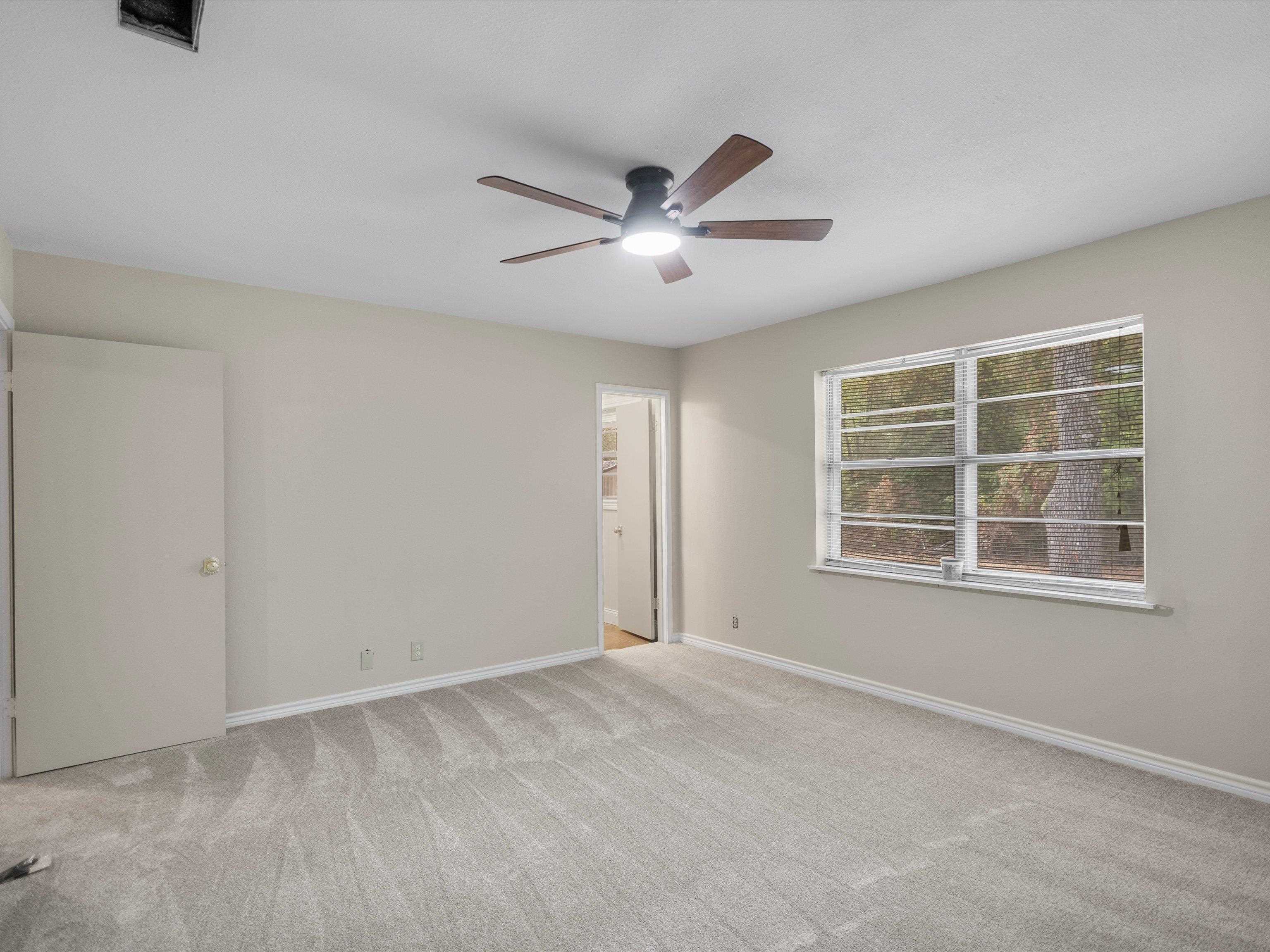 411 N Glencrest
