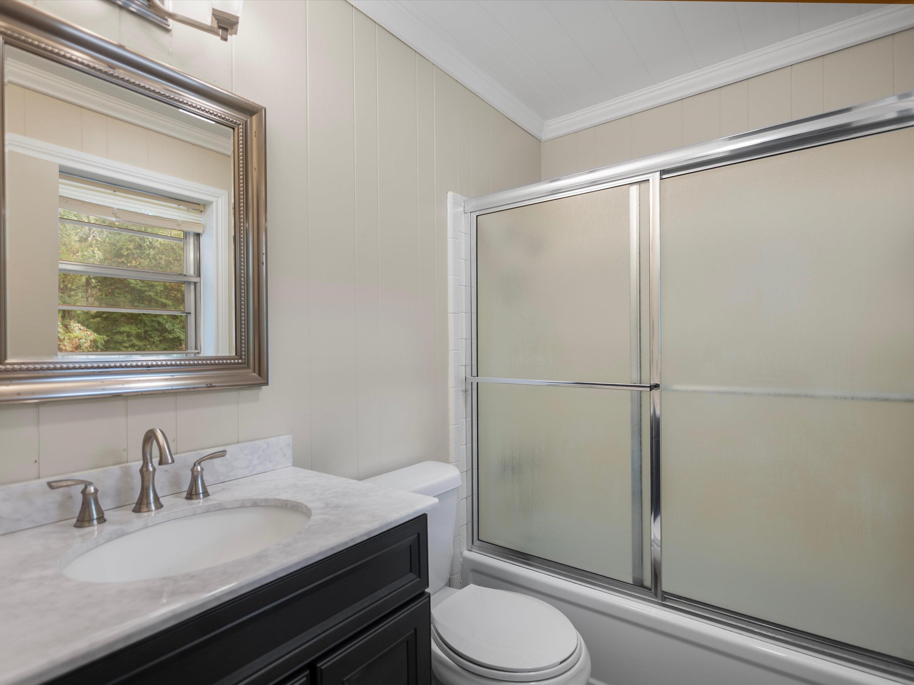 411 N Glencrest