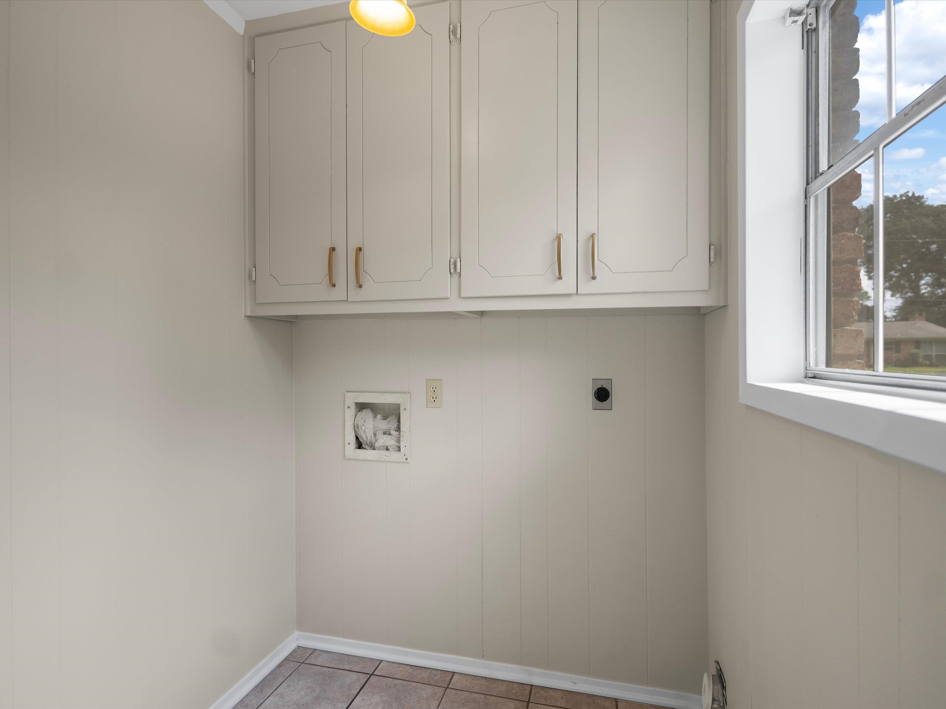 411 N Glencrest