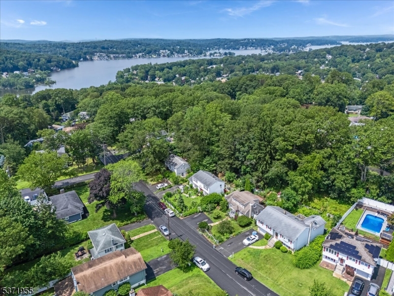 85 Ford Rd