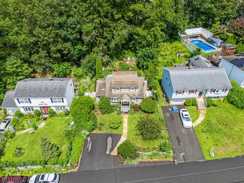 85 Ford Rd