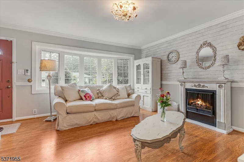 85 Ford Rd
