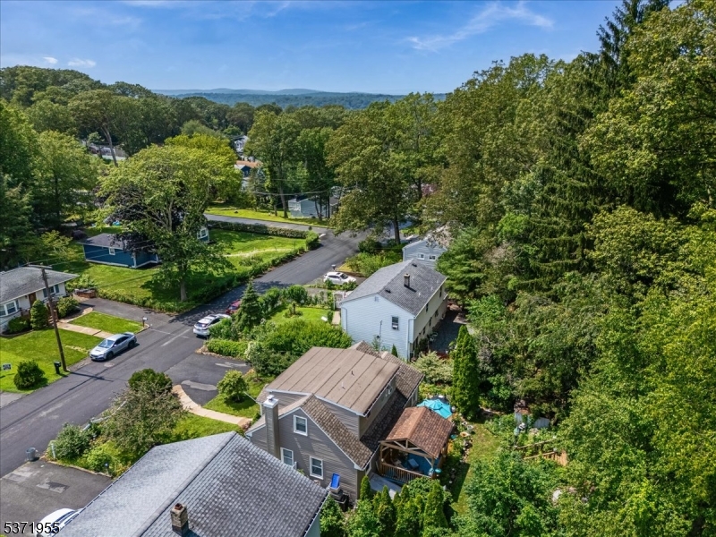 85 Ford Rd