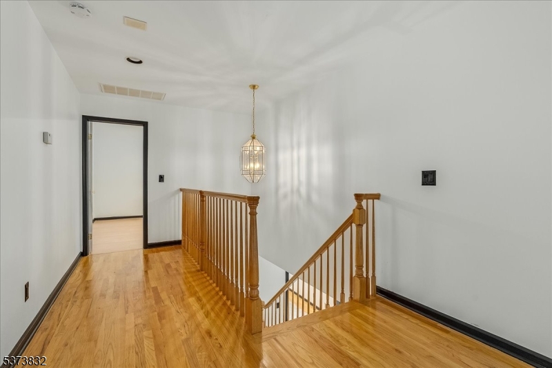 5 Park Hill Ct
