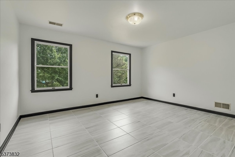 5 Park Hill Ct