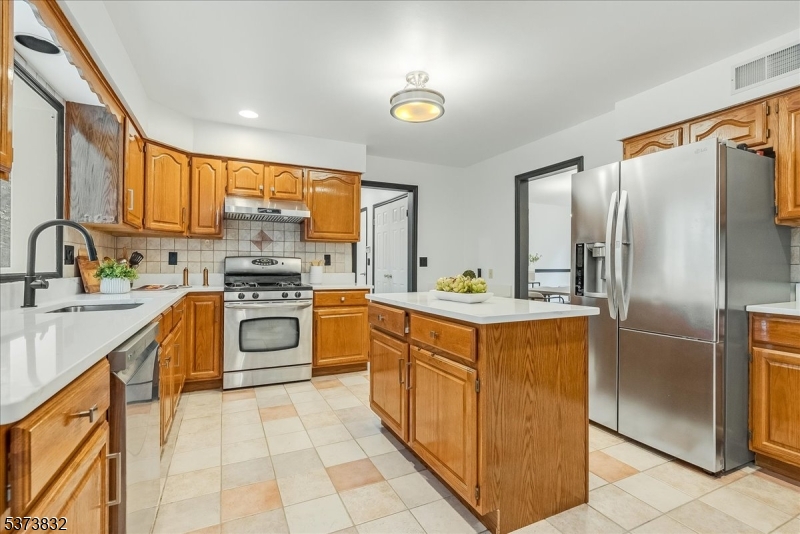 5 Park Hill Ct