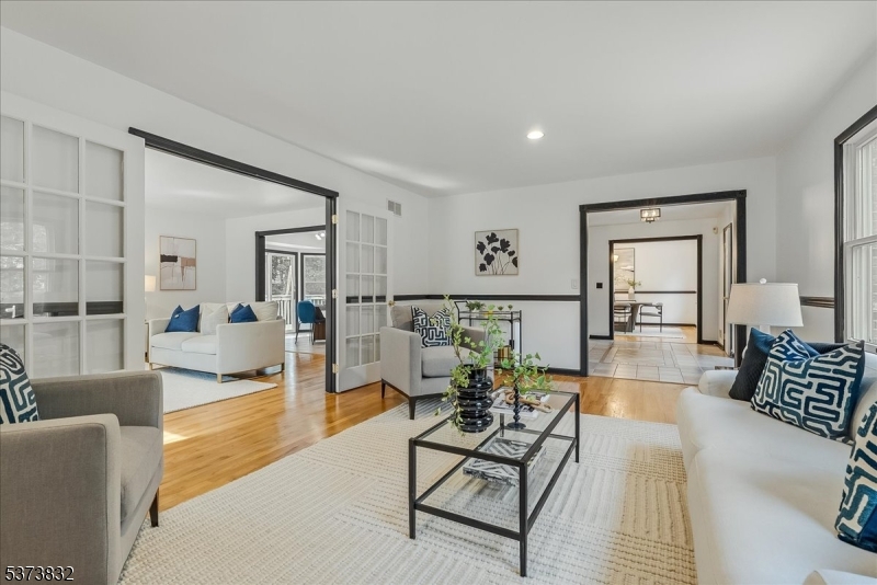 5 Park Hill Ct