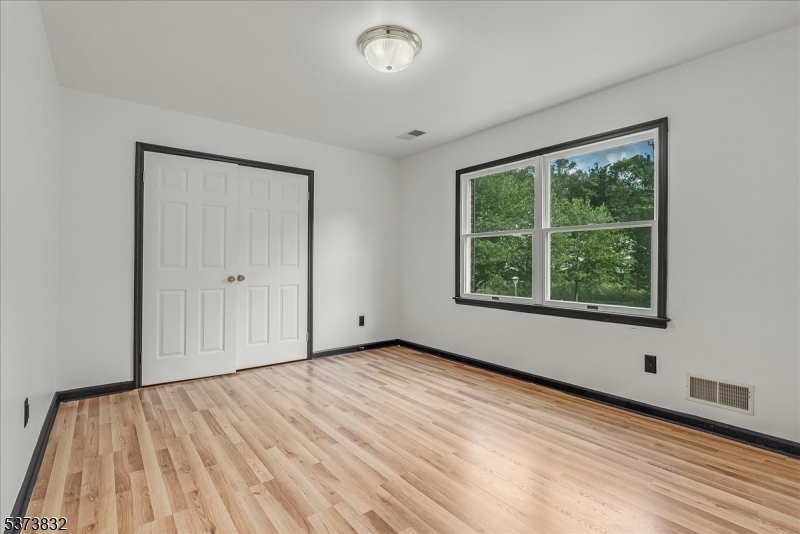 5 Park Hill Ct