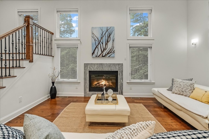 19 Erskine Dr