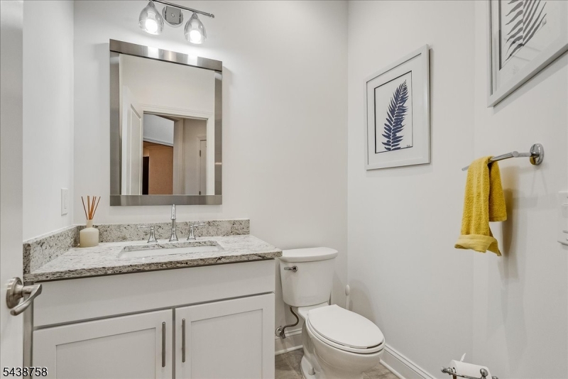 19 Erskine Dr