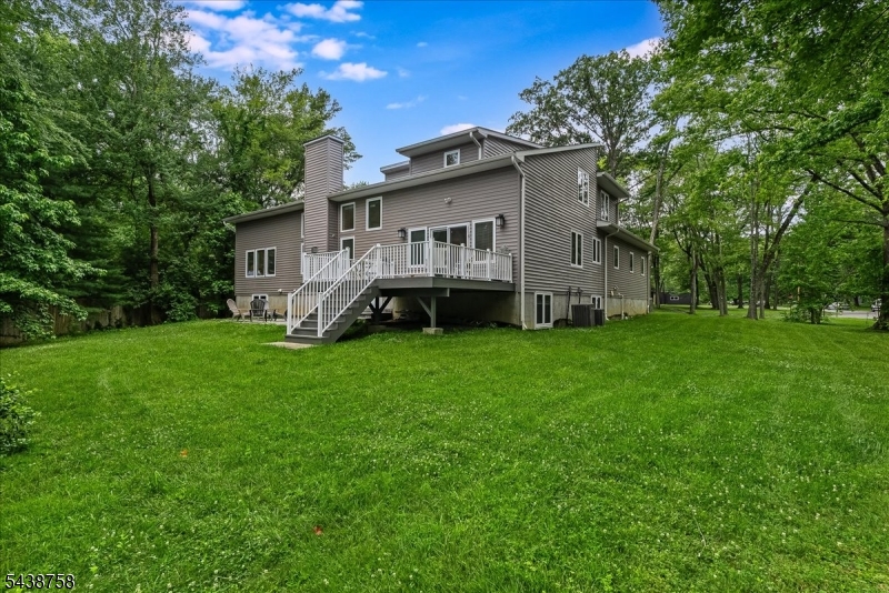 19 Erskine Dr