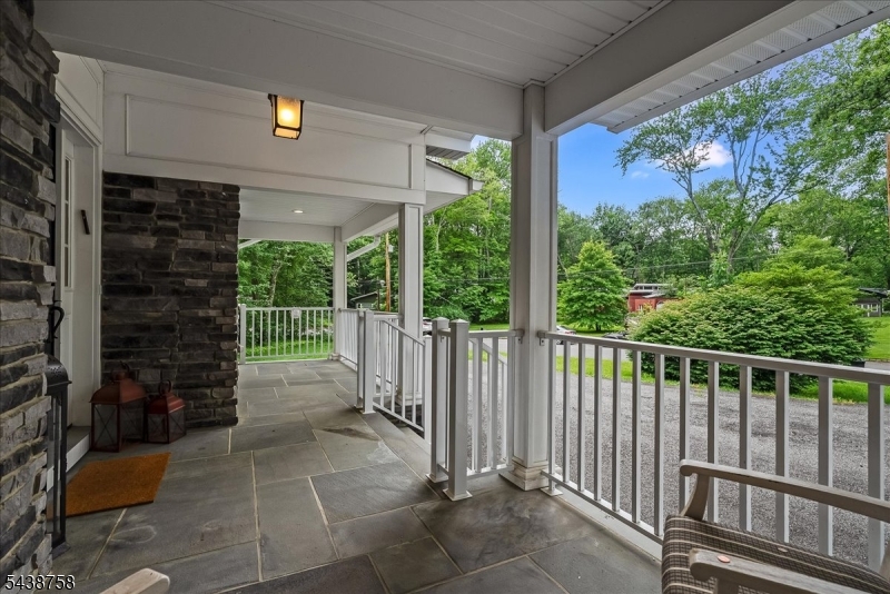 19 Erskine Dr