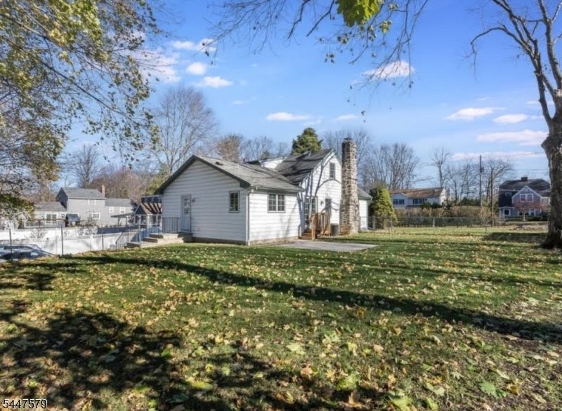 130 Littleton Rd