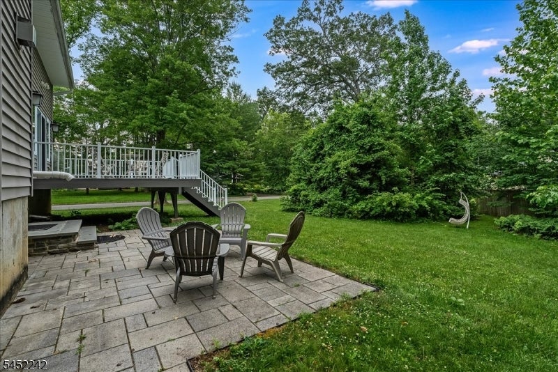 23 Erskine Dr