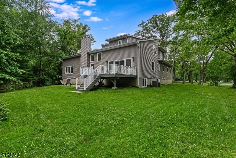 23 Erskine Dr