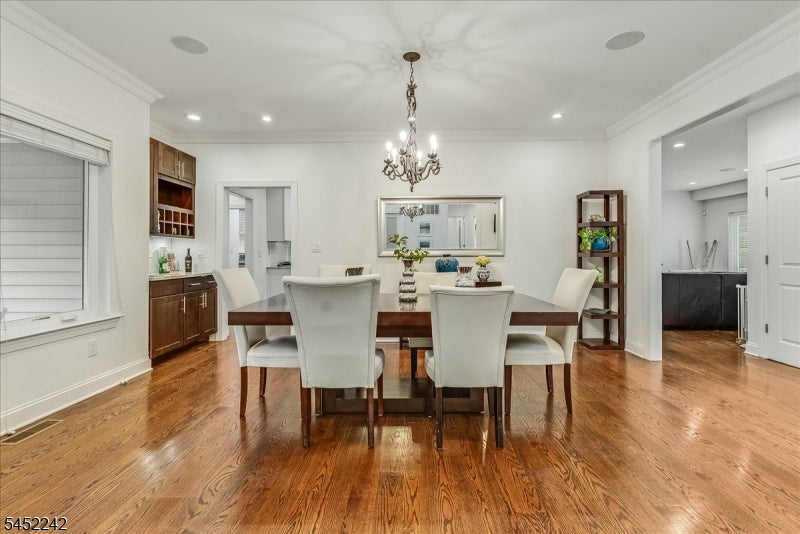 23 Erskine Dr