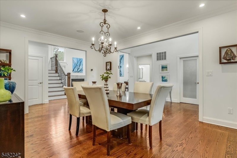 23 Erskine Dr