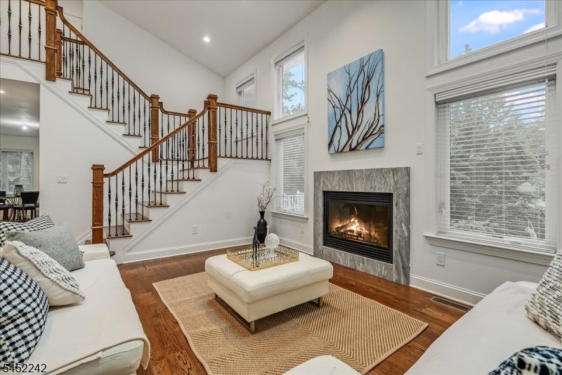 23 Erskine Dr
