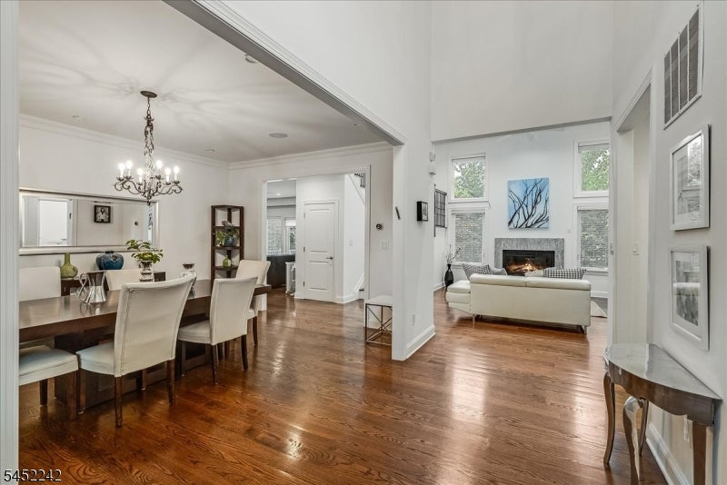 23 Erskine Dr
