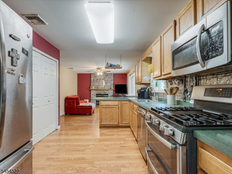 7 Galloping Hill Rd