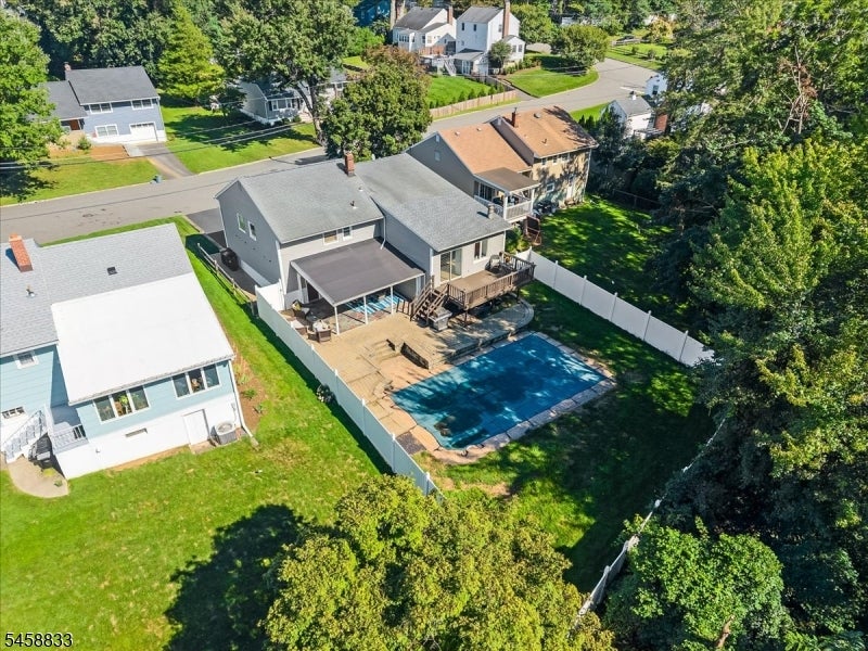 37 Continental Ave