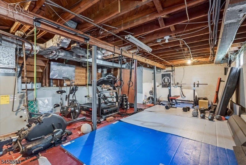 37 Continental Ave