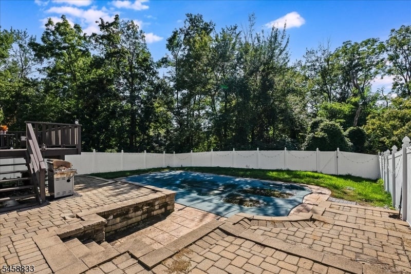 37 Continental Ave