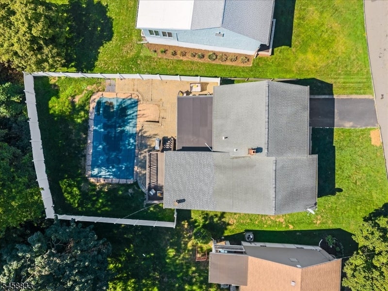 37 Continental Ave