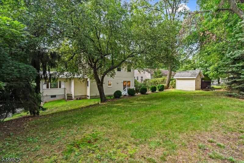27 Seminole Ave