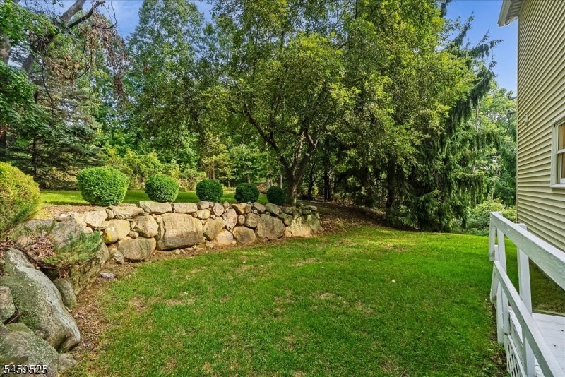 27 Seminole Ave
