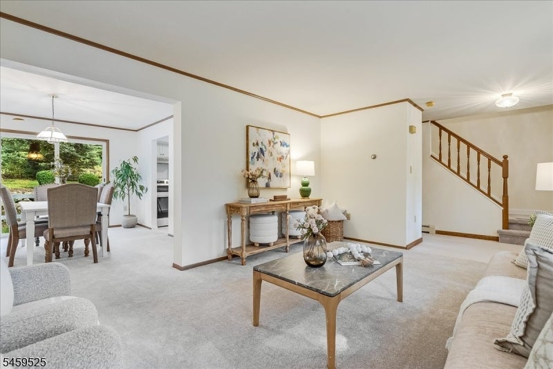 27 Seminole Ave
