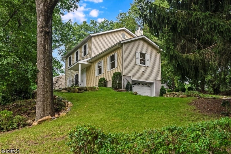 27 Seminole Ave