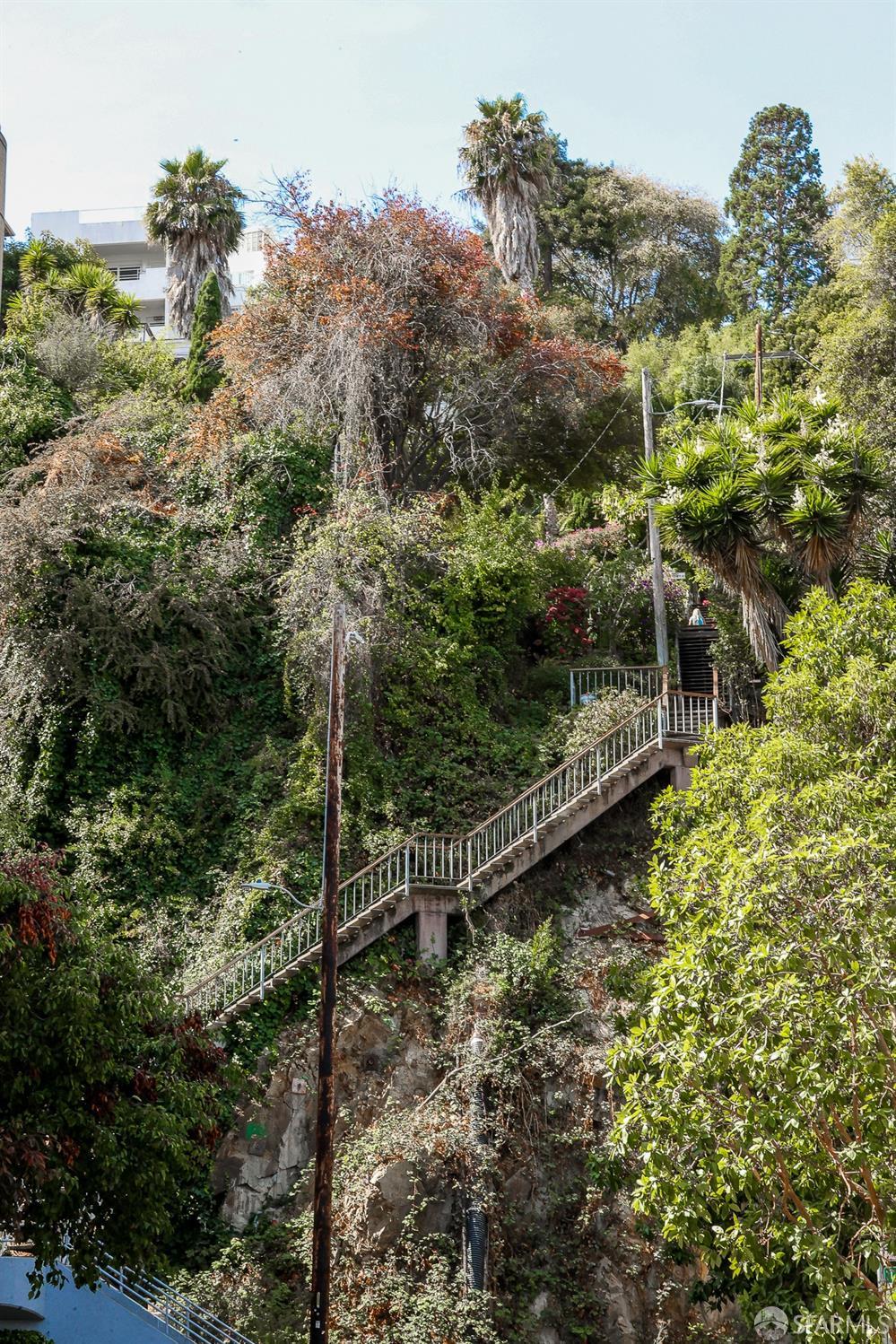 111 Chestnut Street # 409