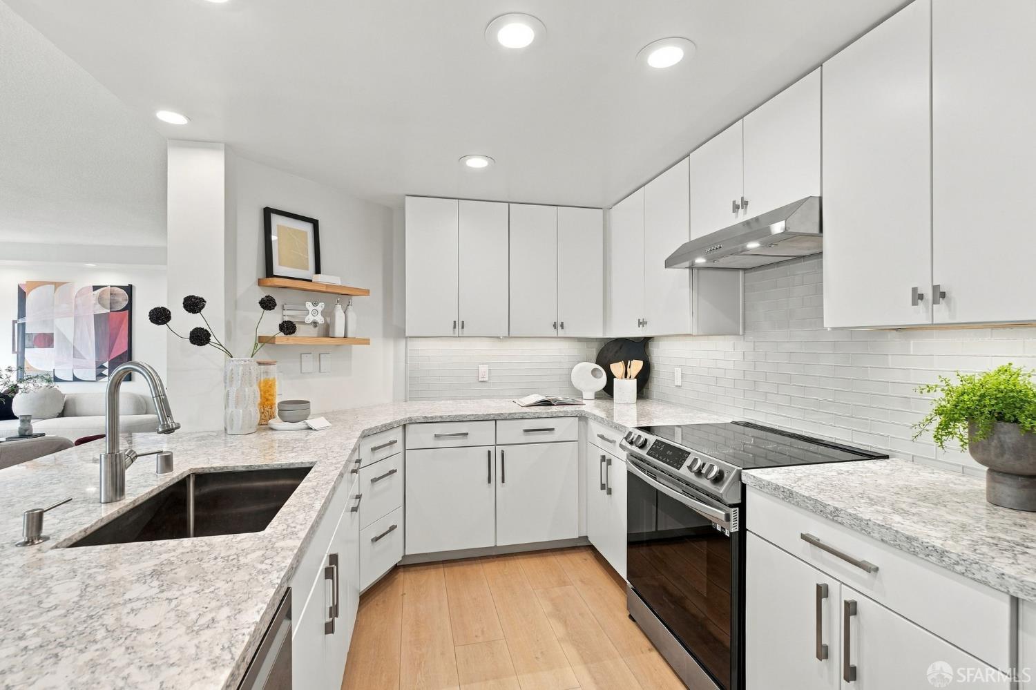 111 Chestnut Street # 409