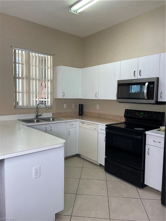 3825 Schoolhouse RD E Unit: 2