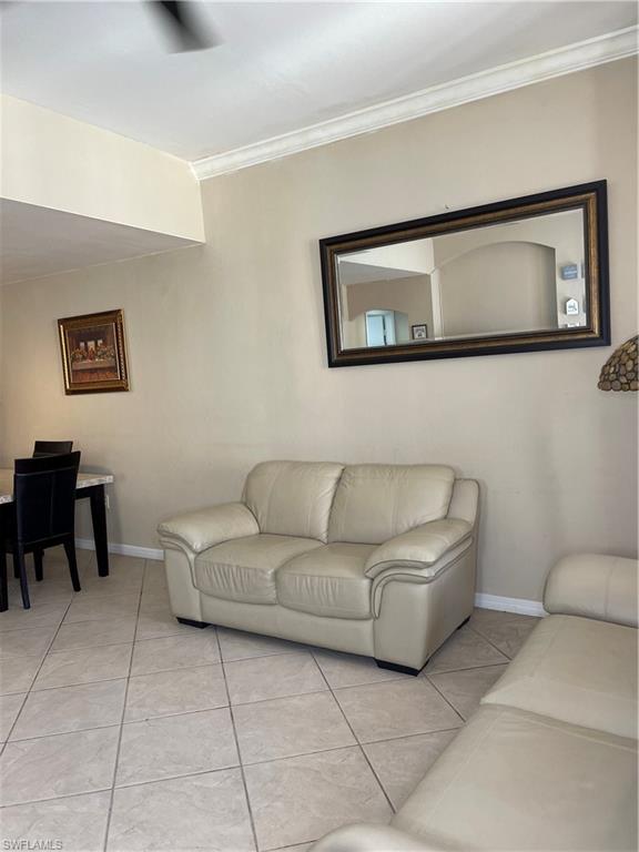 3825 Schoolhouse RD E Unit: 2