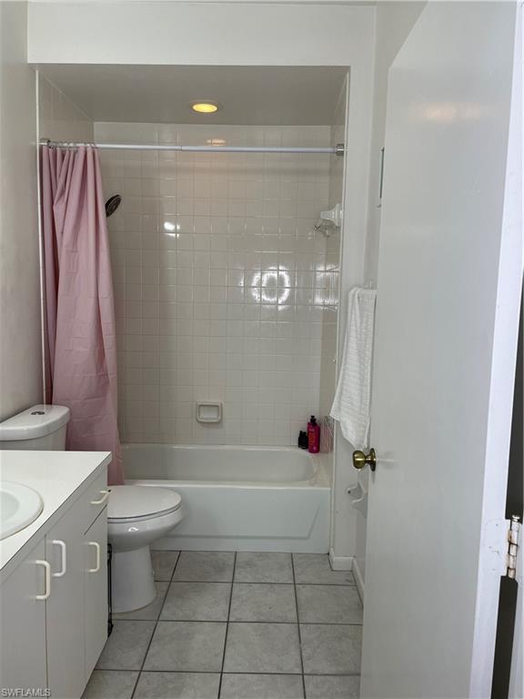 3825 Schoolhouse RD E Unit: 2