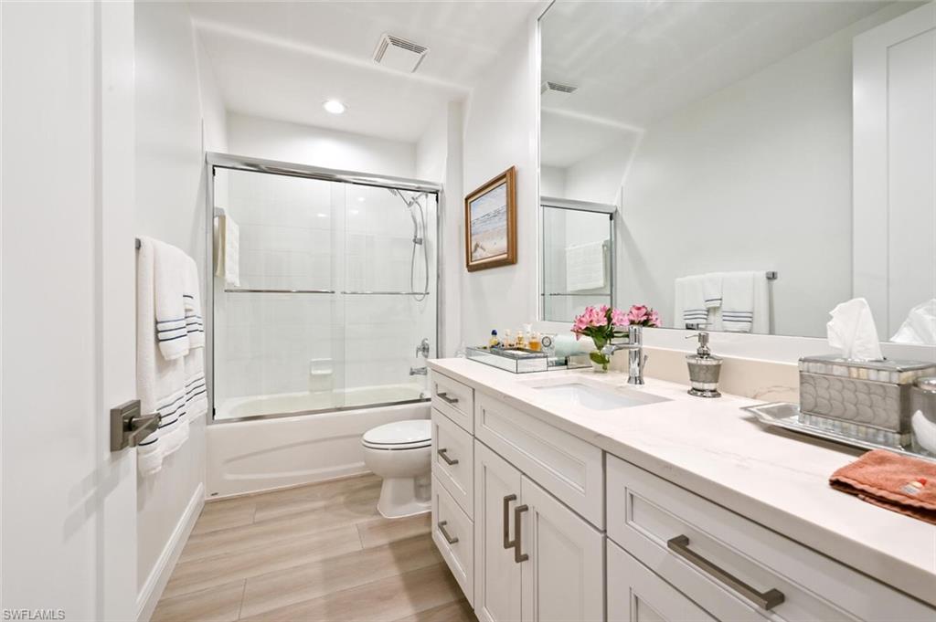 4745 Stratford CT Unit: 2302